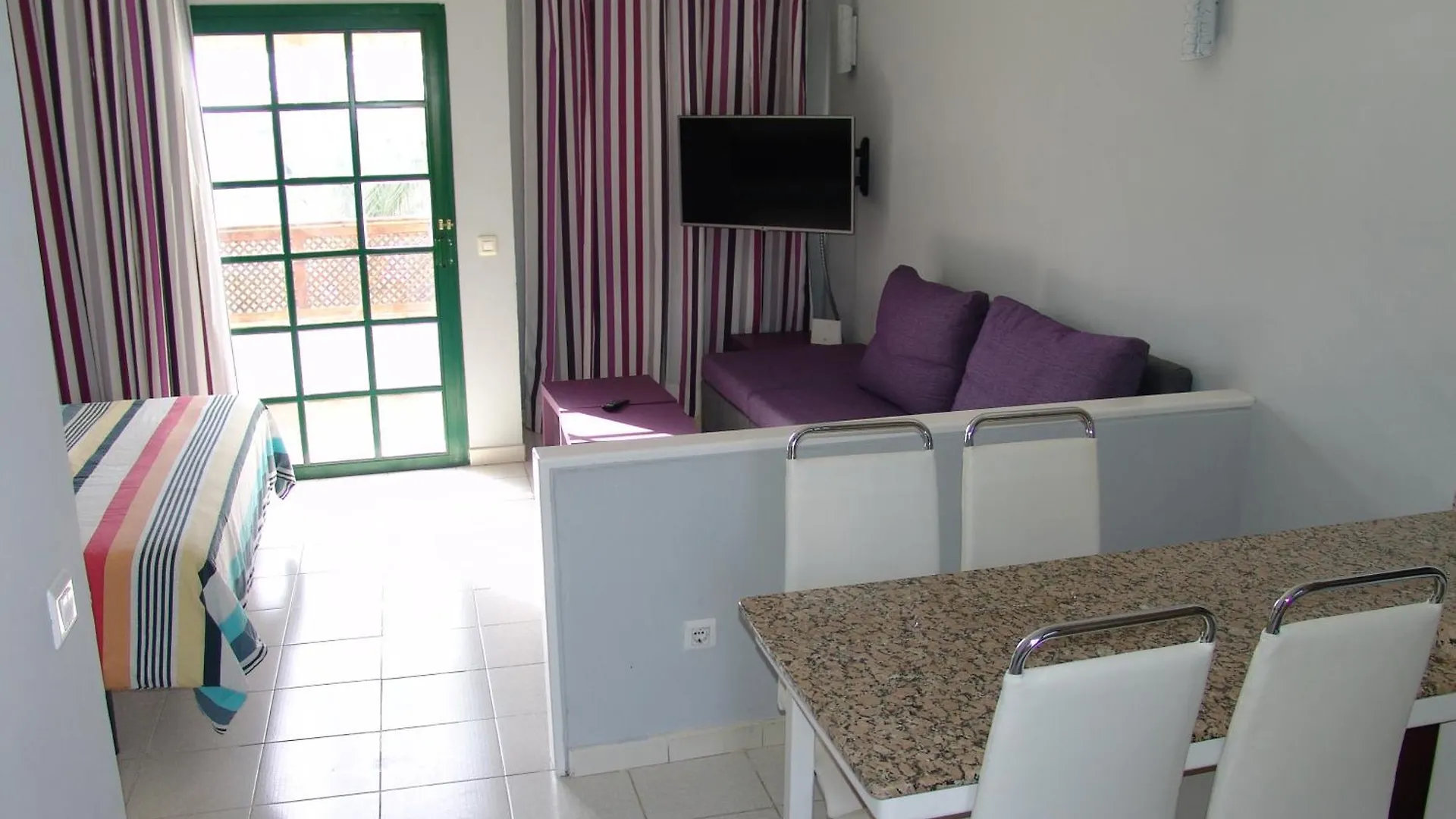 Moderno apartamento con vistas al mar Playa del Águila